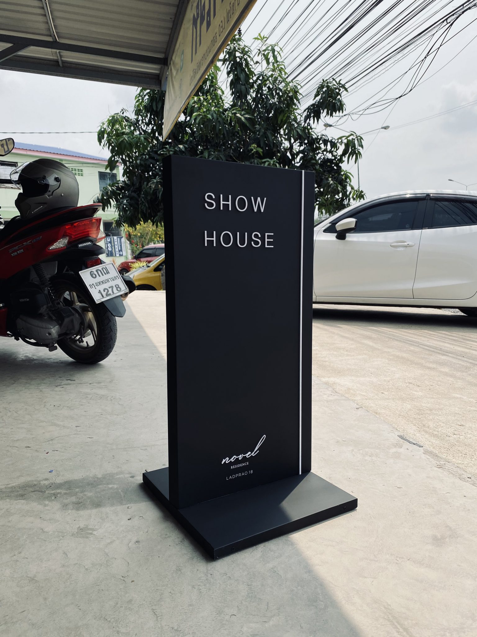 ป้ายตั้งพื้น อลูมิเนียม – Weprint Center ทำป้าย และผลิตสื่อสิ่งพิมพ์ทุกชนิด